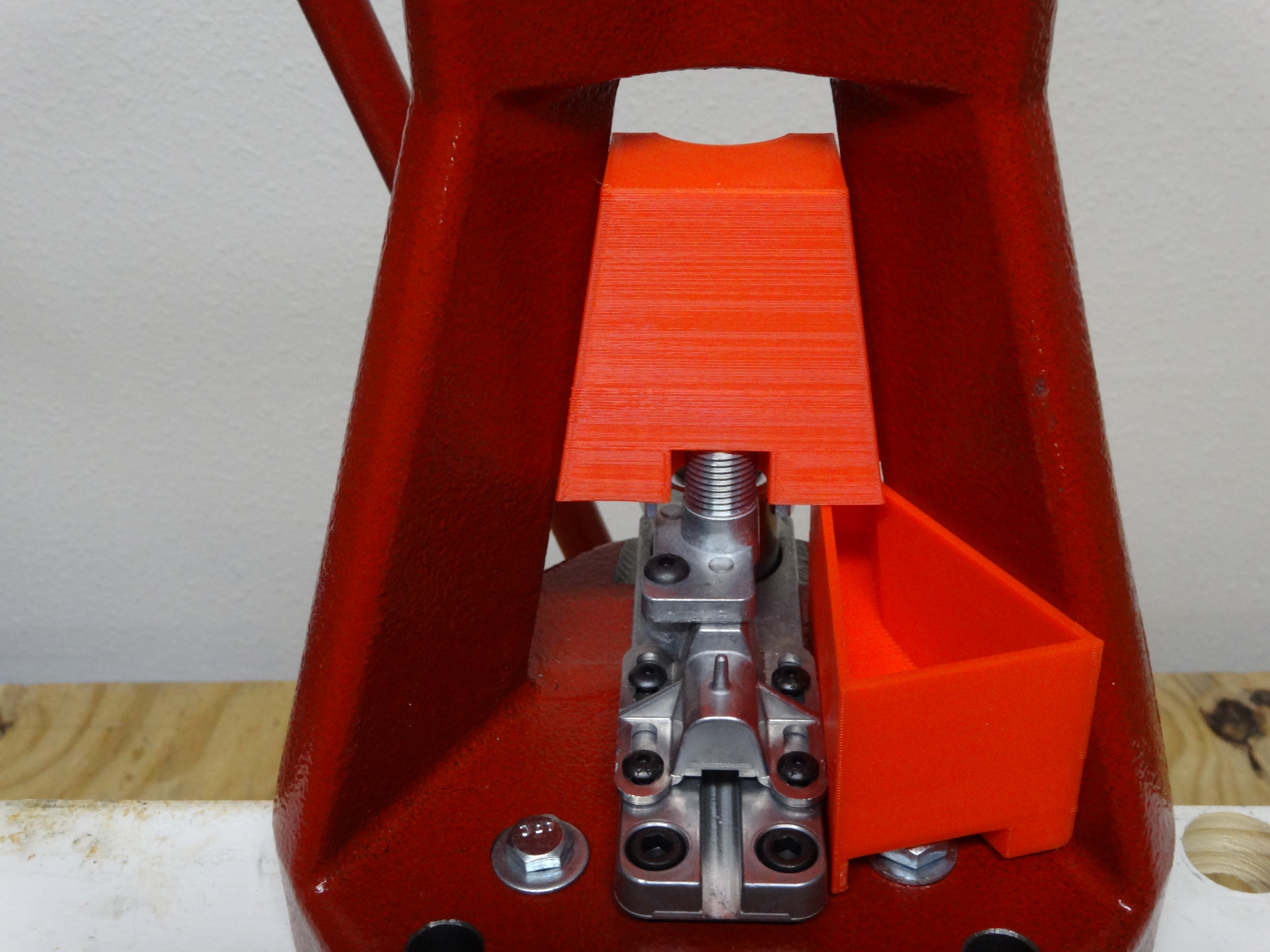 NEW Upgrade your Hornady Iron lock_N_ Load press to a new primer catcher design 